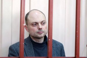 Владимир Кара-Мурза* из тюрьмы: «Главное — не молчать и не бояться»